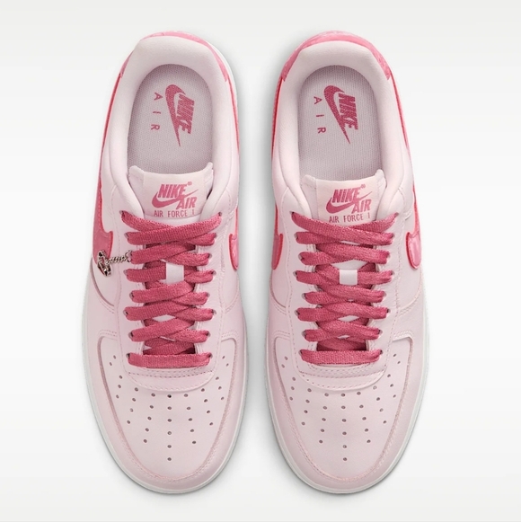 Women's Nike Air Force 1 07 Pink Valentine's Day Custom Sneakers With Crystals - Picture 3 of 6